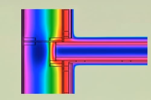 Termovizní simulace detailu kotvení ocelové konstrukce k budově pro eliminaci tepelných mostů.